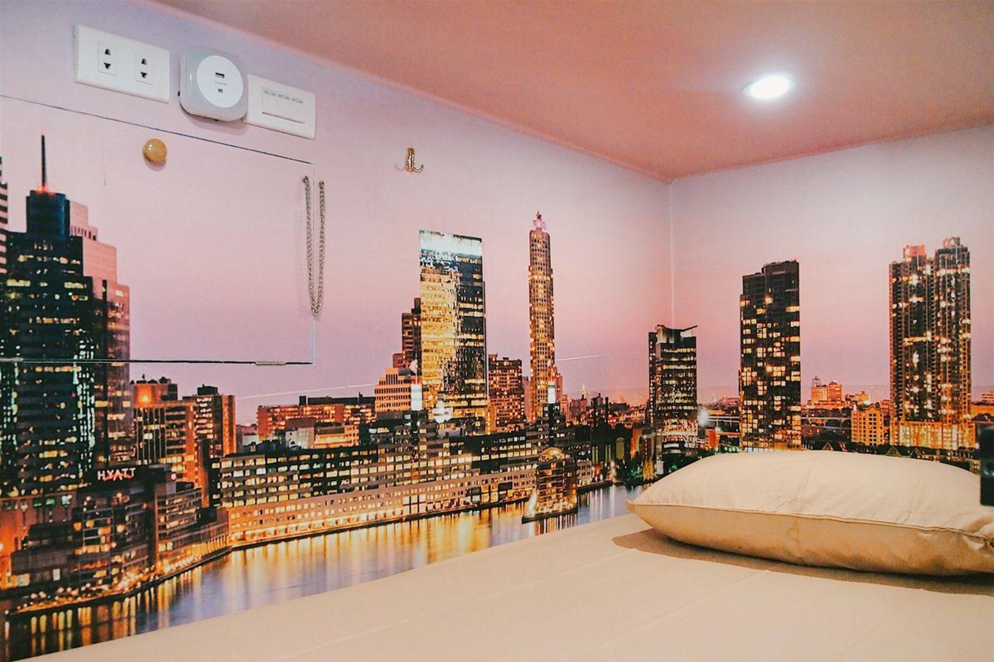 Inap At Capsule Thamrin Hotel Jakarta Eksteriør billede